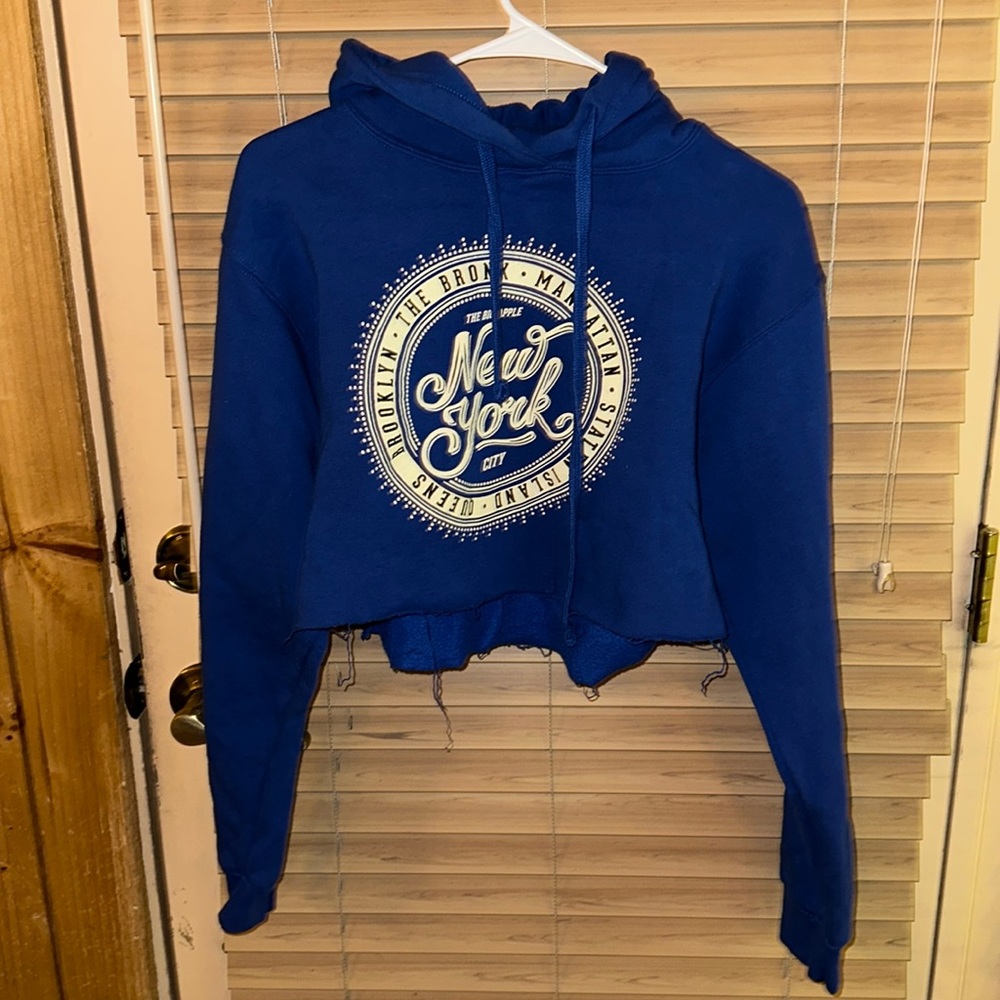 Cute New York City Cropped Hoodie, size Medium